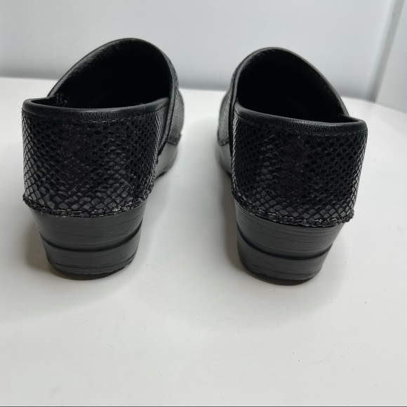 Sanita Snakeskin Textured Comfort Clogs Leather - Picture 3 of 7